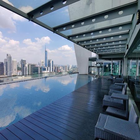 Skybed Over The Sky Hostel @Regalia Suites & Residences Kl 吉隆坡 外观 照片